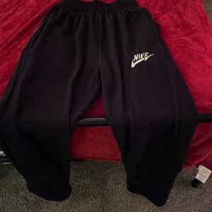 Worn - Like New Black Nike sweatpants!